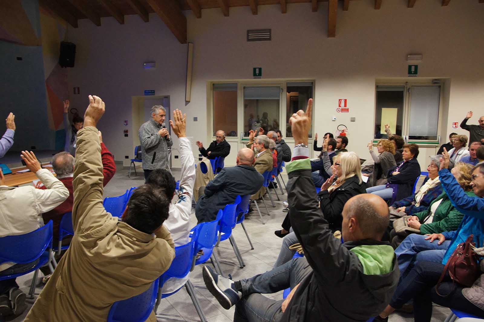 SONY DSC castelsangiovanni oratorio san filippo neri riunione per elezione cariche neo associazione carrello solidale castelsangiovanni carrello solidale